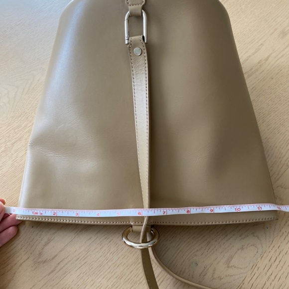Tan OAD New York Bucket Bag - Picture 5 of 9
